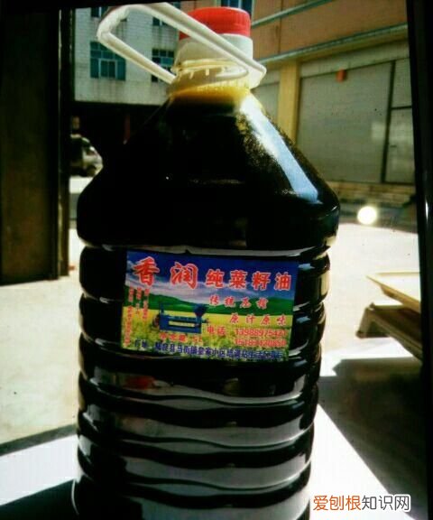 菜籽油怎样脱黑处理，自家榨的菜籽油颜色怎么是黑色的