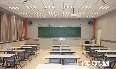 教室的体积大概是多少，小学教室的黑板长和宽是多少