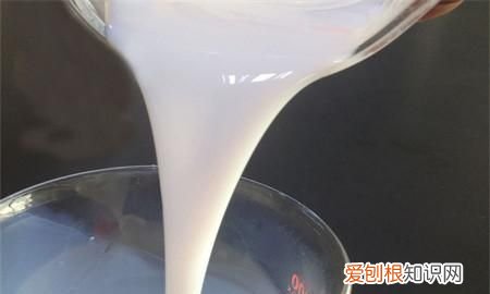 液体胶水怎么凝固,纸盒胶水怎么能快速凝固