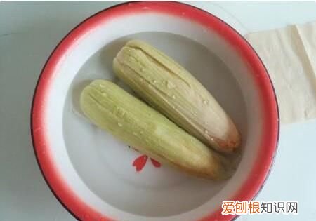 玉米高压锅煮多久，高压锅煮粘玉米多久熟