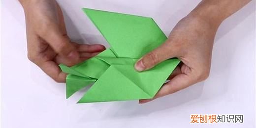 怎么做手工战斗机，手工战斗机的折法,用大张的草稿本