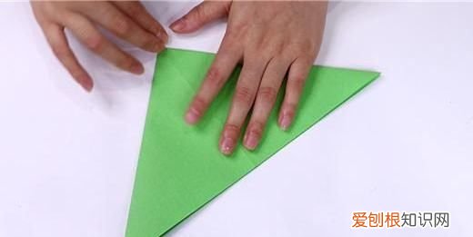 怎么做手工战斗机，手工战斗机的折法,用大张的草稿本