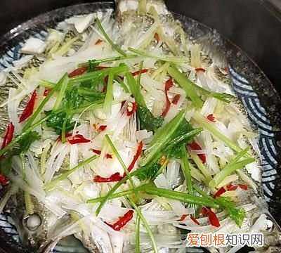 油泼黄鱼怎么做好吃,什么鱼做油泼鱼好吃