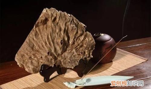 沉香由来，沉香如屑暮寒的名字由来