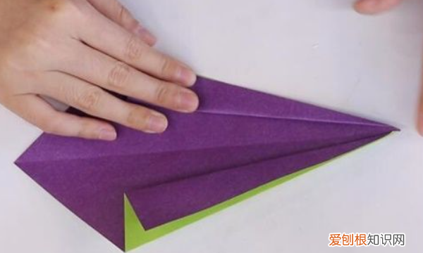 如何制作三角插孔雀，用三角插做孔雀要用多少张纸呢