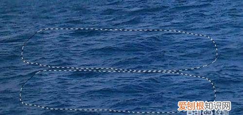 ps如何去除水印不伤背景，ps如何快速去掉人物身上的水印