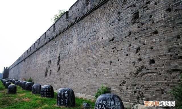 这里不仅有燕京八景的卢沟晓月，数不清的石狮子，这里还是七七事变的发生地，北京丰台的卢沟桥和宛平城