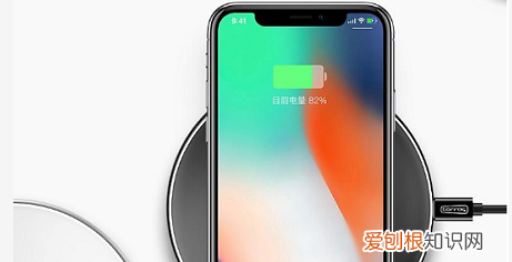 苹果8无线充电怎么用，苹果8plus用无线充电器对电池好吗