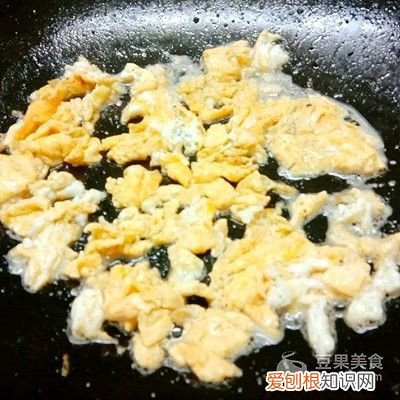 蛋炒饭的做法 蛋炒饭咋做