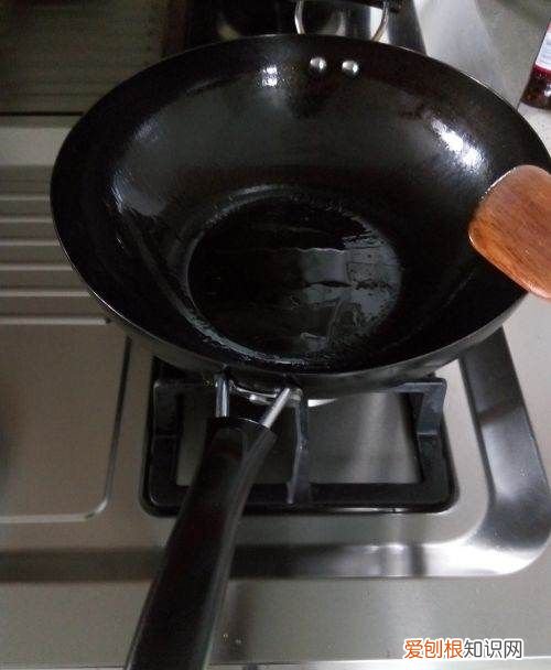 火腿炒土豆怎么做，土豆炒火腿的家常做法大全