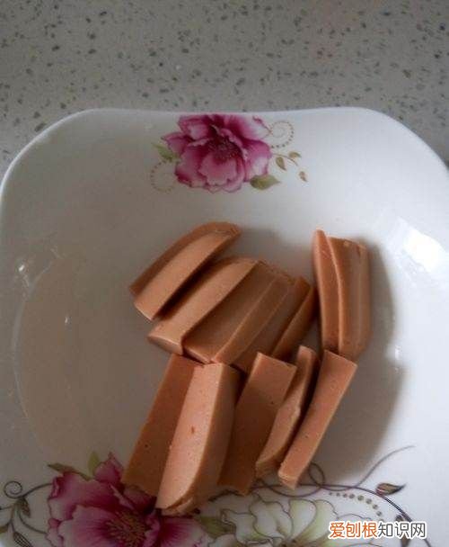 火腿炒土豆怎么做，土豆炒火腿的家常做法大全