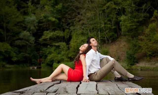 人生如梦蓦然回首万事空,嬉笑怒骂是生活什么意思