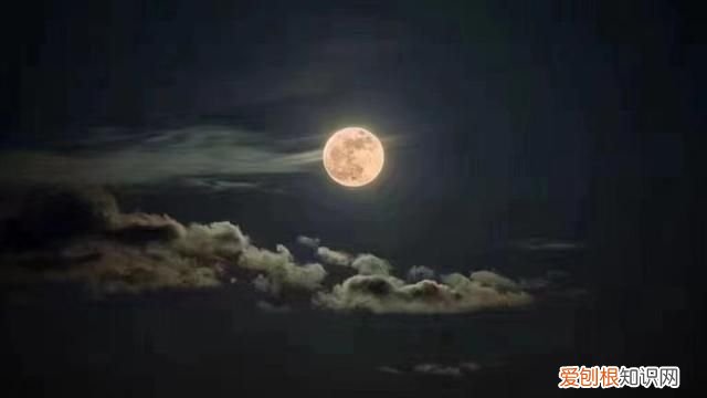 诗歌 读创诵读||对月(作者:杨卫华)