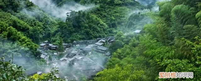 谢公离别处,风景每生愁的意思是