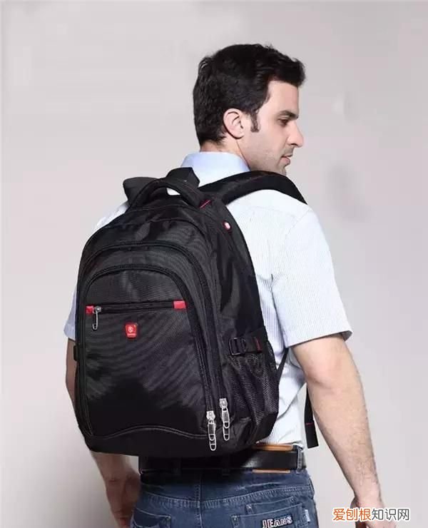 官网包邮迪卡侬男女轻便双肩背包
