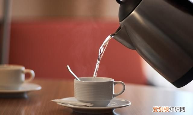 隔夜的白开水到底能不能喝?别再误解