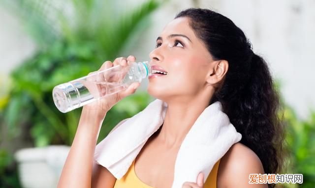 隔夜的白开水到底能不能喝?别再误解