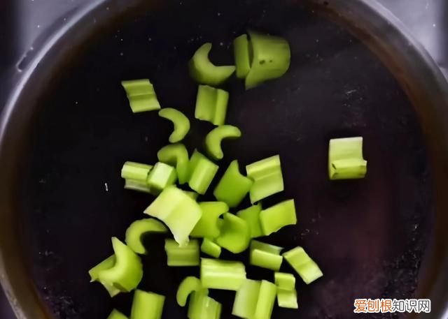 厨房油污处理小方法 厨房油污清理小窍门合集