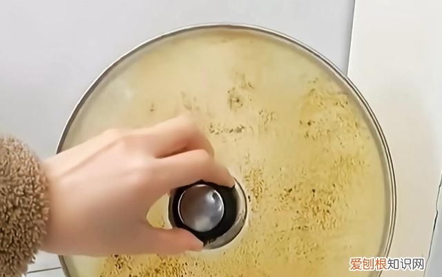 厨房油污处理小方法 厨房油污清理小窍门合集