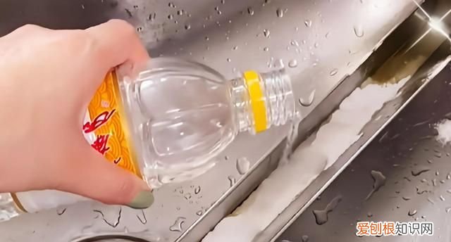 厨房油污处理小方法 厨房油污清理小窍门合集