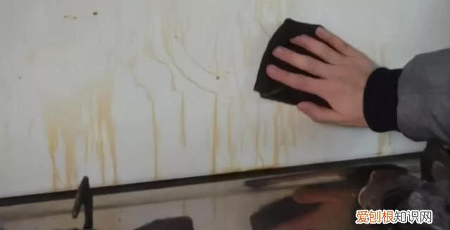 厨房油污处理小方法 厨房油污清理小窍门合集