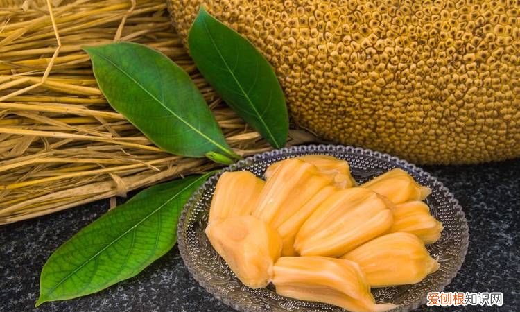 菠萝蜜的白丝能吃吗,菠萝蜜中间的丝能吃