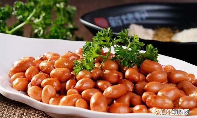 花生是有害还是有利怎么吃更健康看完告诉家里人