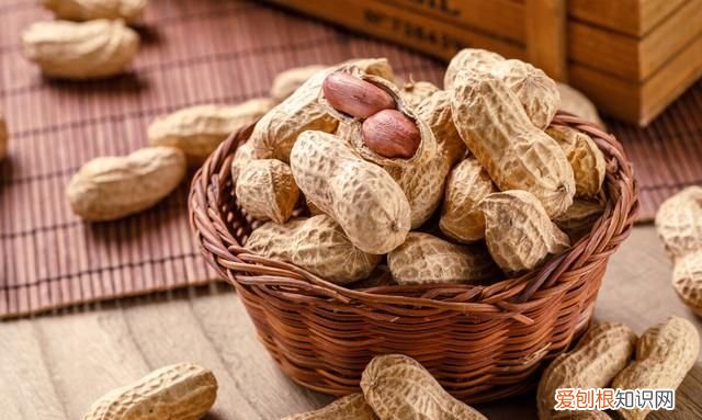 花生是有害还是有利怎么吃更健康看完告诉家里人