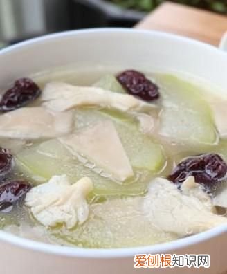 鸽子汤能放冬瓜吗，鸽子汤可以放青菜和平菇