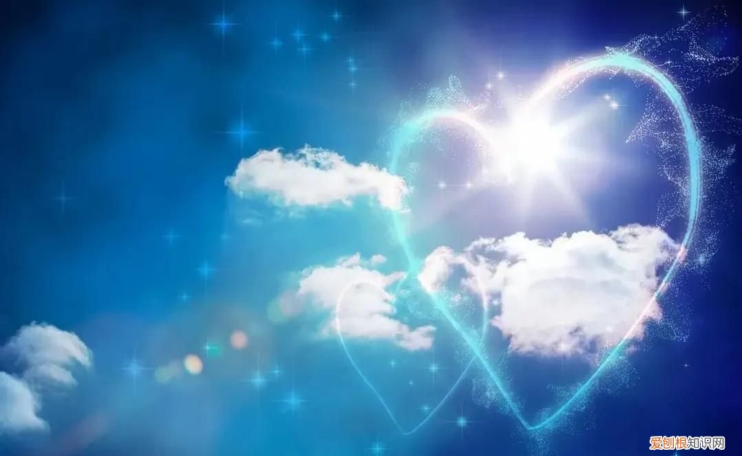 阳光下,我的爱,向我走来 爱向我走来的那天