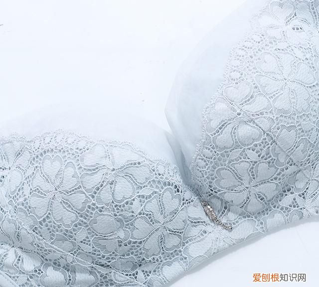 身材的魅力,也是不容忽视的呢英语