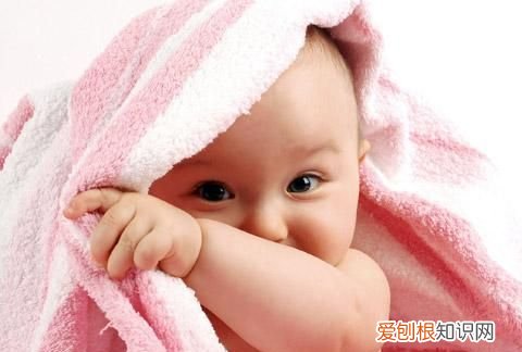 2017年宝宝取名独特好听的男女宝宝名字大全