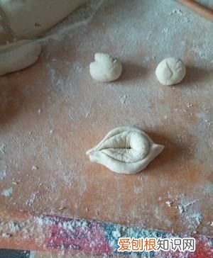 枣花糕的做法，快过年了,分享两款枣花糕的做法,简单易学,好看不变形