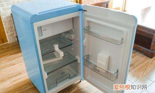 冰箱长时间不用要断电吗，要出门几个月冰箱长时间不用该断电