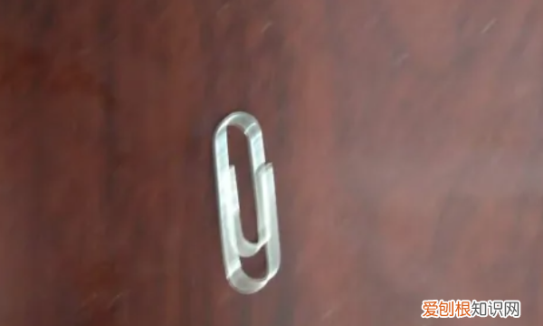 爱心曲别针做法，曲别针如何折成爱心书签