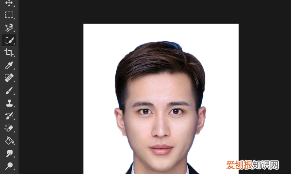 证件照背景颜色怎么修改，ps如何给证件照换背景颜色