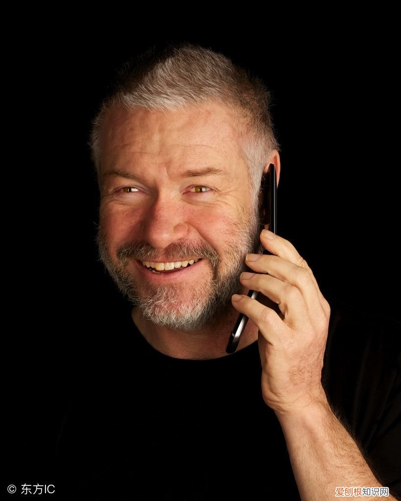 保持联络英文(保持联系用英语怎么说？