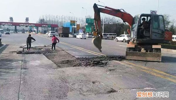 沥青道路坑槽修补遵循7原则 坑槽修补