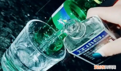 江小白怎么兑雪碧