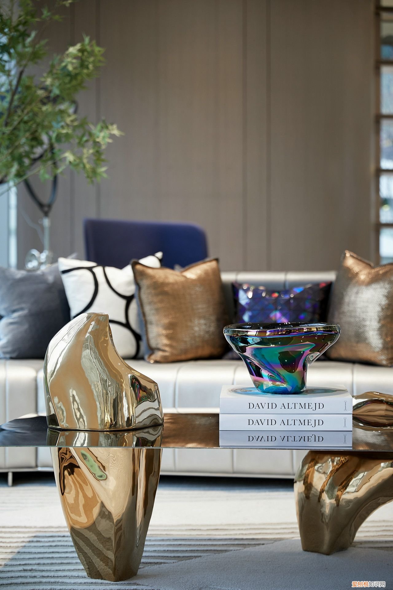 音乐是流动的建筑，建筑是凝固的音乐 音乐是什么的建筑