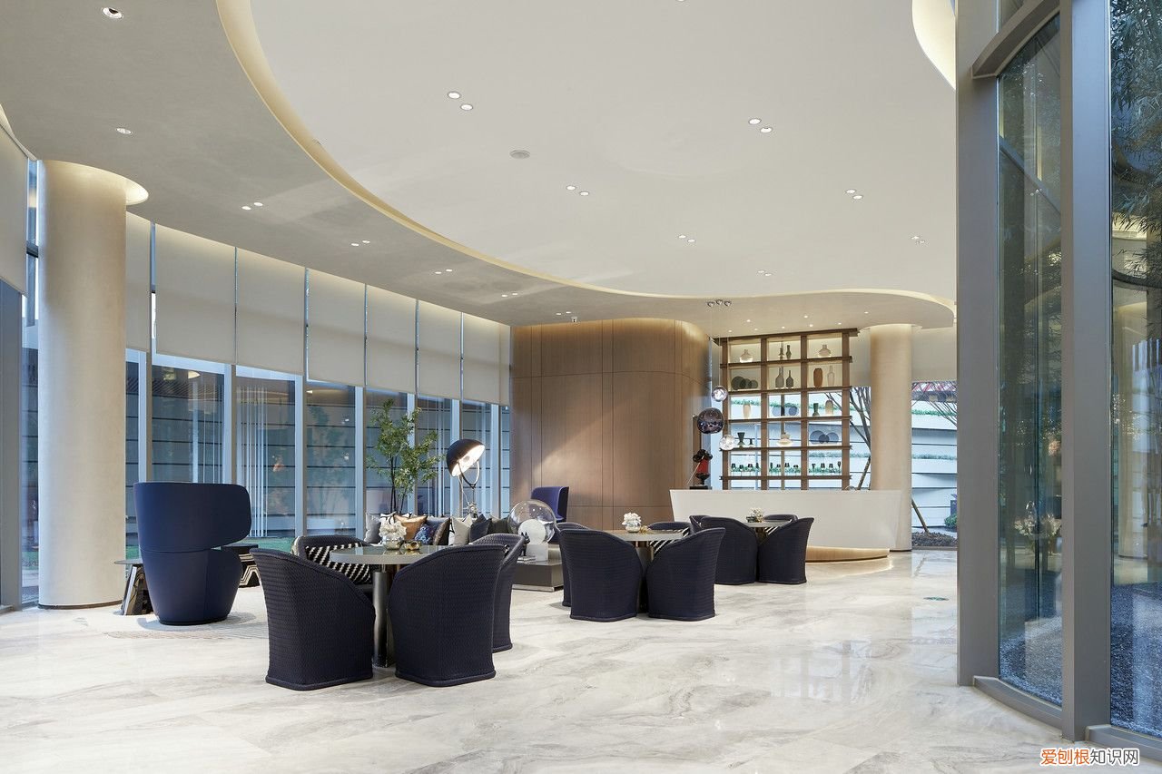 音乐是流动的建筑，建筑是凝固的音乐 音乐是什么的建筑