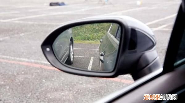 倒车困难户?教你三个“小技巧” 倒车移库技巧