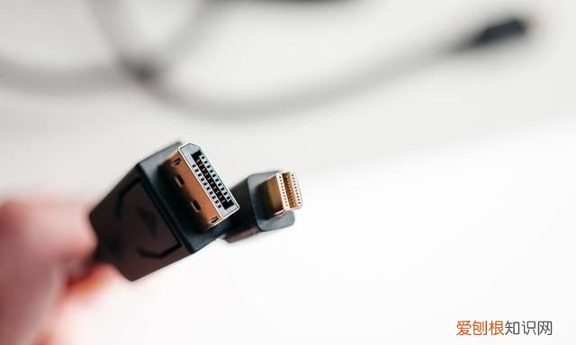 笔记本电脑上的hdmi接口是做什么的?