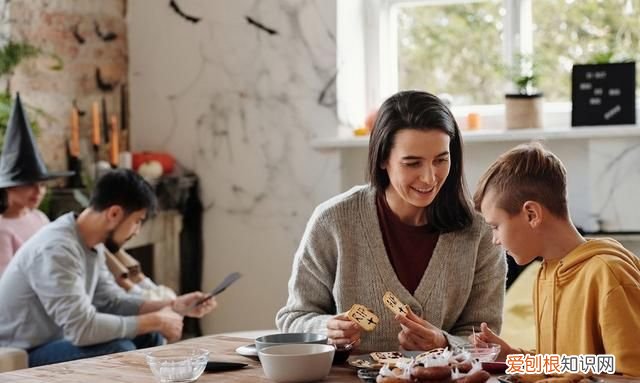 楚辞起名神采飞扬的男孩名字大全