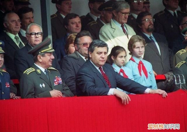 成立联合国时为何总部会设在美国？ 联合国总部设在