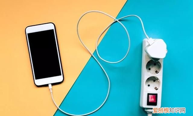 手机充电速度取决于大头还是数据线