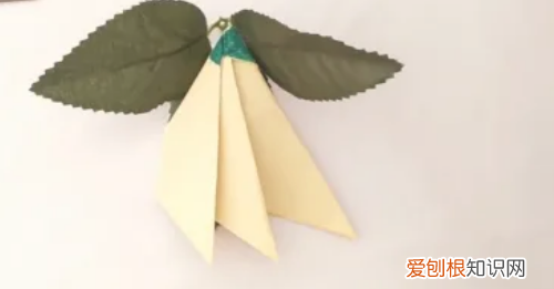 如何用纸剪出香蕉，儿童折纸之香蕉怎么折