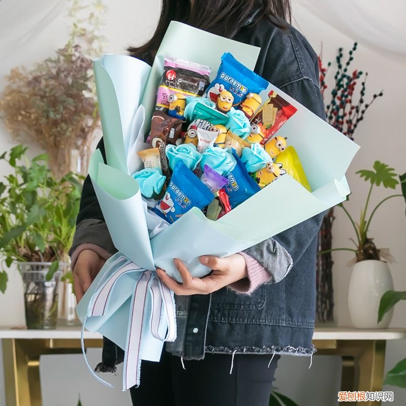 毕业送什么礼物好？ 毕业送什么礼物