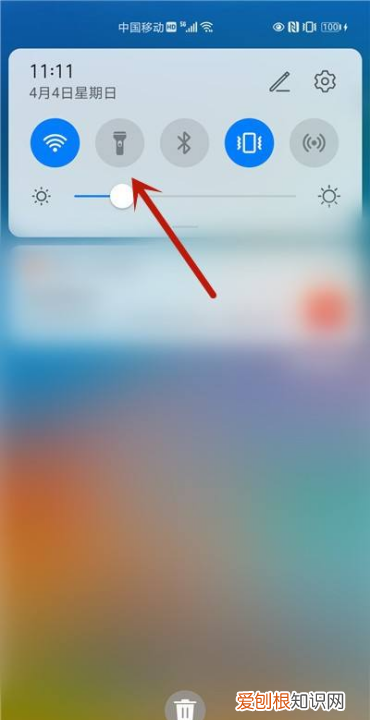 华为手机手电筒在哪里打开，华为手机手电筒按键怎么设置