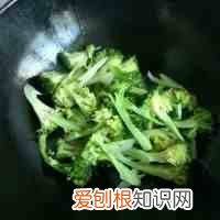 素炒西兰花的做法步骤 西兰花怎么炒才好吃